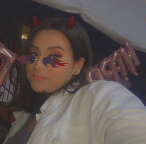 Meet your Posher, Debbie